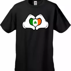 Bewild Cartoon Heart Hands Irish Flag Men's T-Shirt St.Patricks Day
