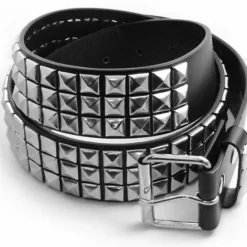 Bewild Classic Pyramid Studded Leather Belt