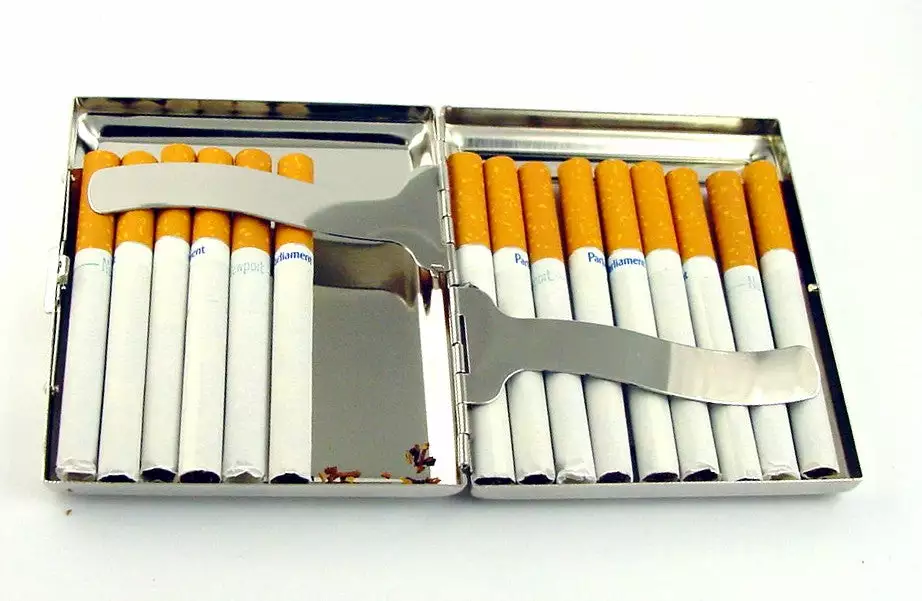 Bewild Clear See Thru Window Cigarette Case (For Regular Size Only) 4 Bewild Clear See Thru Window Cigarette Case (For Regular Size Only)