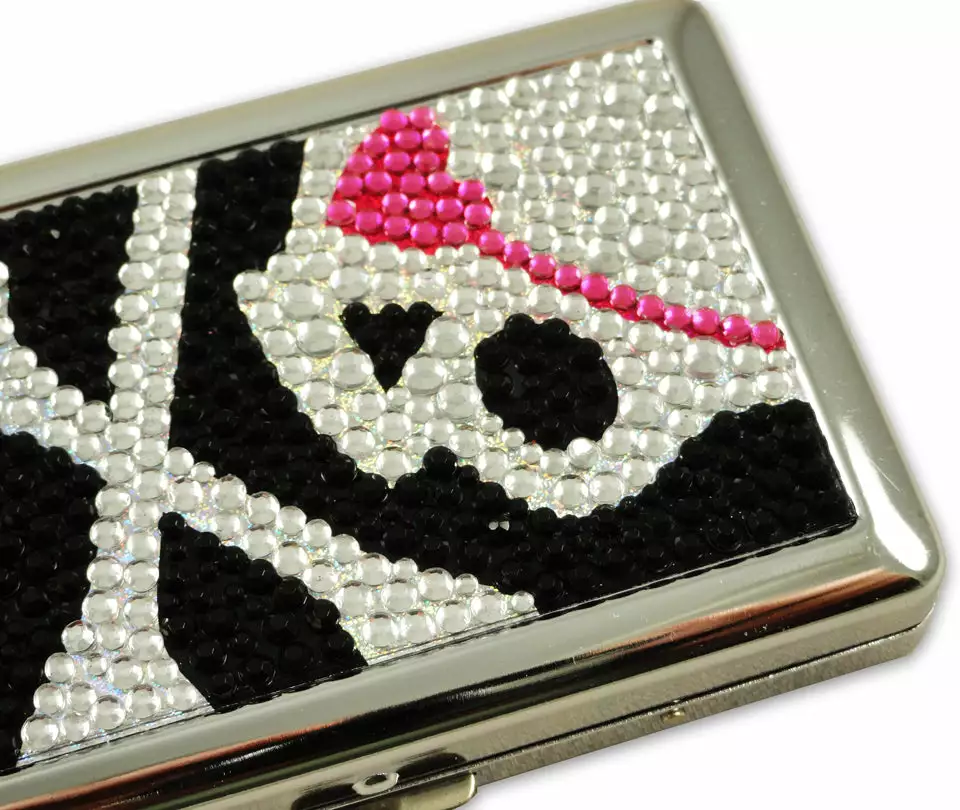 Bewild Deluxe Stone Cigarette Case With Skulls (For Regular's & 100's) Cigarette Cases 9 Bewild Deluxe Stone Cigarette Case With Skulls (For Regular's & 100's) Cigarette Cases