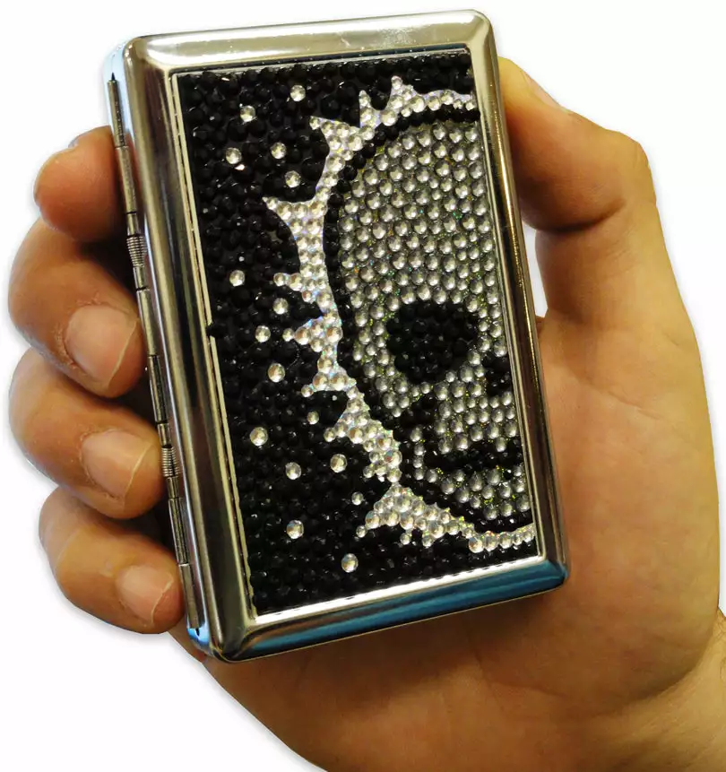 Bewild Deluxe Stone Cigarette Case With Skulls (For Regular's & 100's) Cigarette Cases 10 Bewild Deluxe Stone Cigarette Case With Skulls (For Regular's & 100's) Cigarette Cases