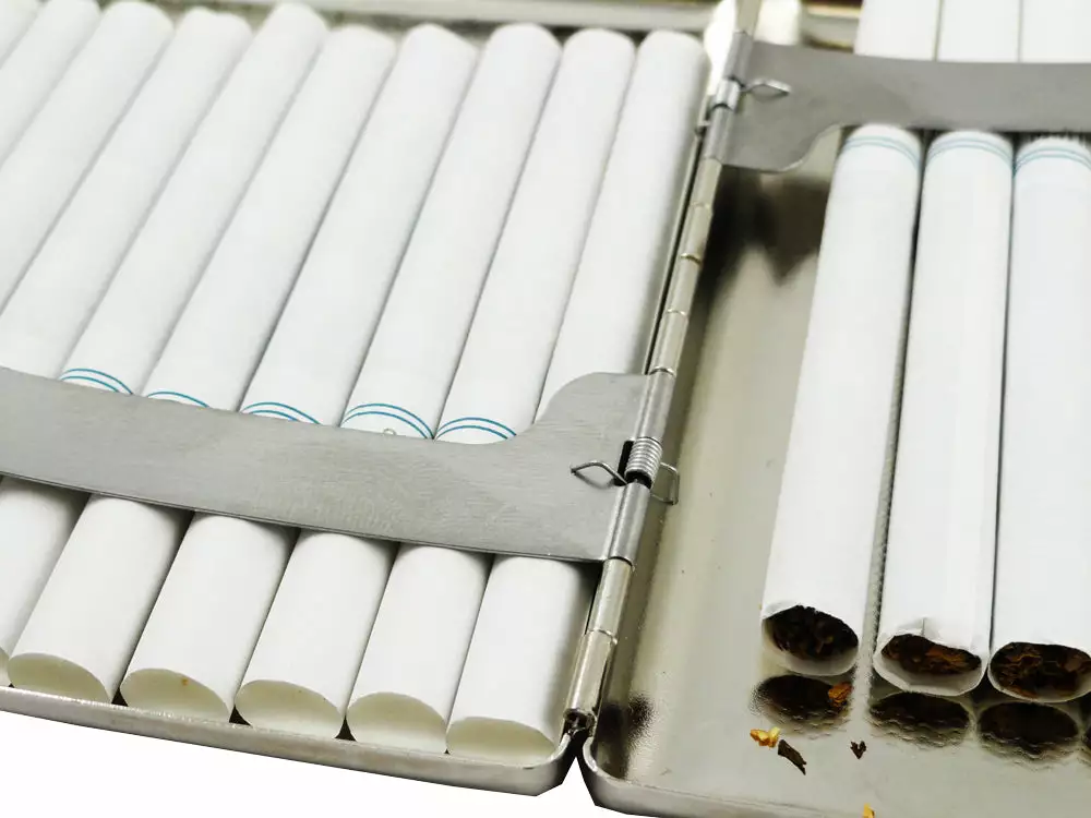 Bewild Floral Paisley Luxury Cigarette Case (For Regular Size & 100's) Cigarette Cases 11 Bewild Floral Paisley Luxury Cigarette Case (For Regular Size & 100's) Cigarette Cases