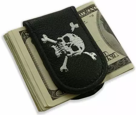 Bewild Genuine Leather Magnetic Money Clip (Skull & Crossbones) 4 Bewild Genuine Leather Magnetic Money Clip (Skull & Crossbones)