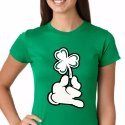 Bewild St. Patrick's Day Cartoon Hand Holding Shamrock Girls T-shirt