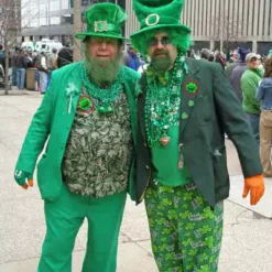 Bewild Accessories St. Patrick's Day Jumbo Flashing Shamrock Pin 16 Bewild Accessories St. Patrick's Day Jumbo Flashing Shamrock Pin