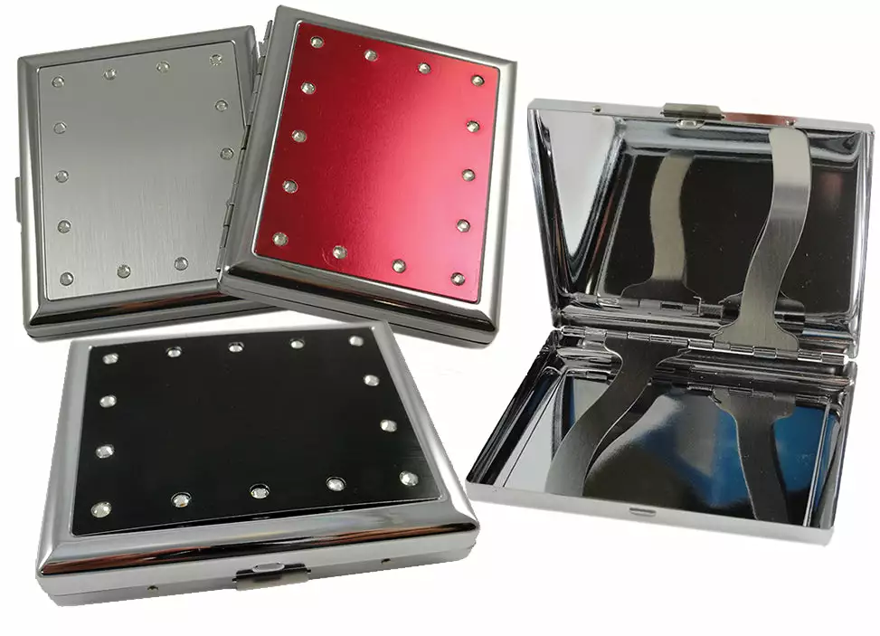 Bewild Classy Diamond Cigarette Case (Regular Size Only) Cigarette Cases 12 Bewild Classy Diamond Cigarette Case (Regular Size Only) Cigarette Cases